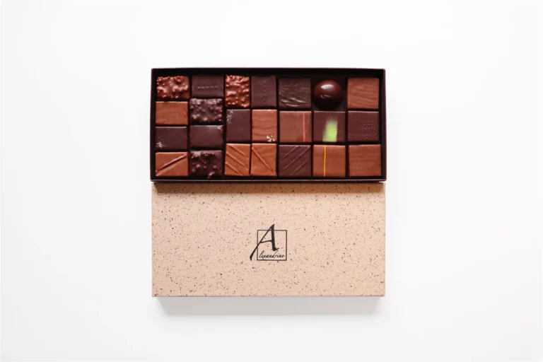 Alexandrine Patisserie Concarneau Coffret 23 Chocolats 4